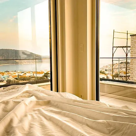 Hills North - Luxury