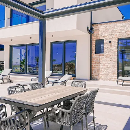 Hills North - Luxury - Sea View * 普利莫顿