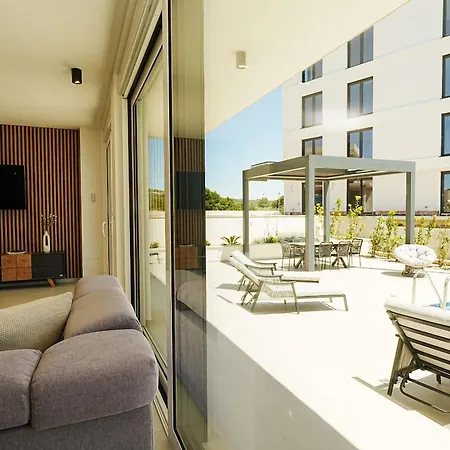 Hills North - Luxury - Sea View