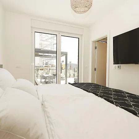 Hills North - Luxury Willa *