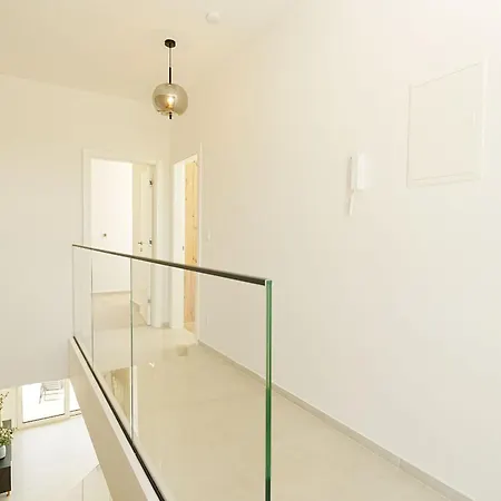 Hills North - Luxury - Sea View *