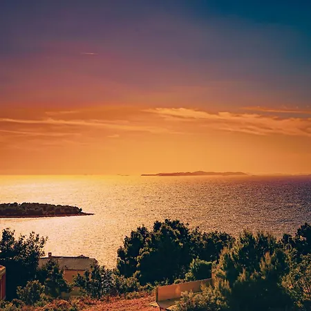 Hills North - Luxury