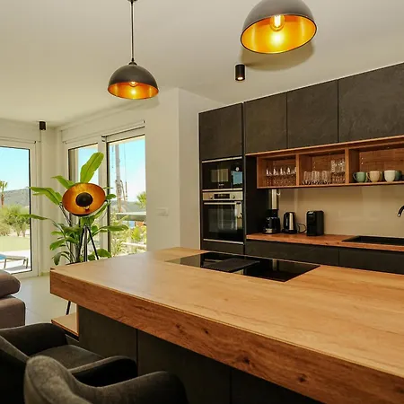 Villa Hills North - Luxury - Sea View
