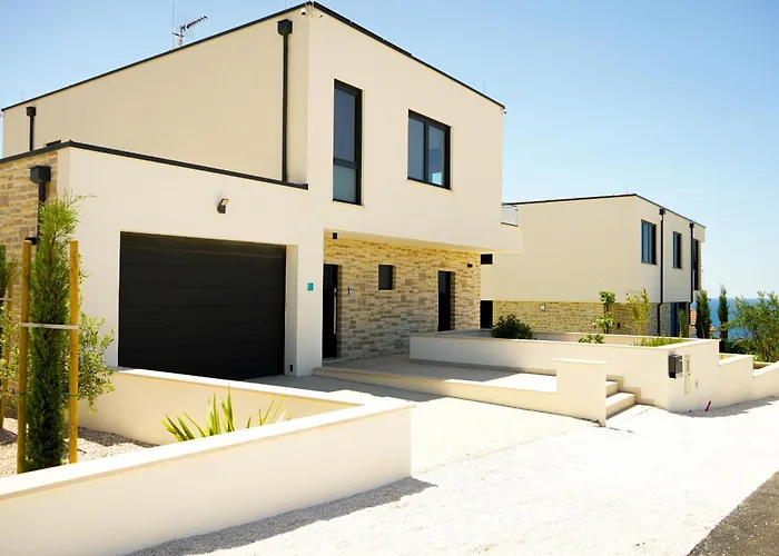 Hills North - Luxury - Sea View Villa *