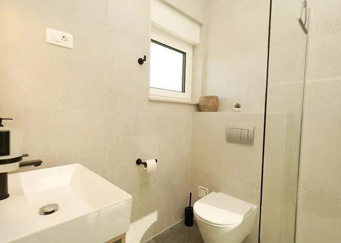 Hills North - Luxury - Sea View 别墅 普利莫顿